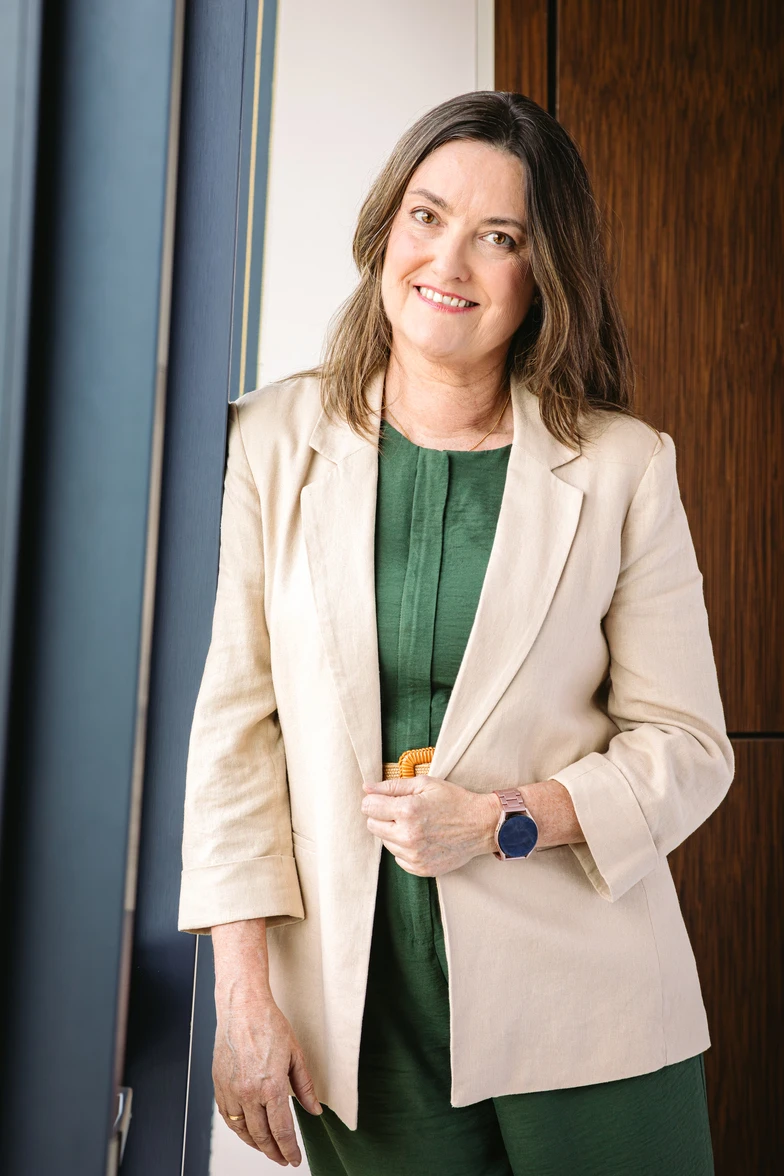 4. Esther Rodríguez CFO